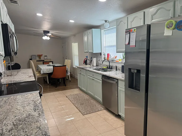 1430 Hilltop Rd — Photo 4