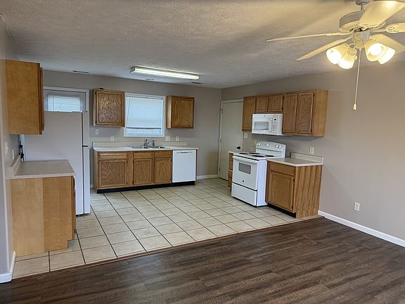 2nd image of 306 N Ferne Clyffe Rd