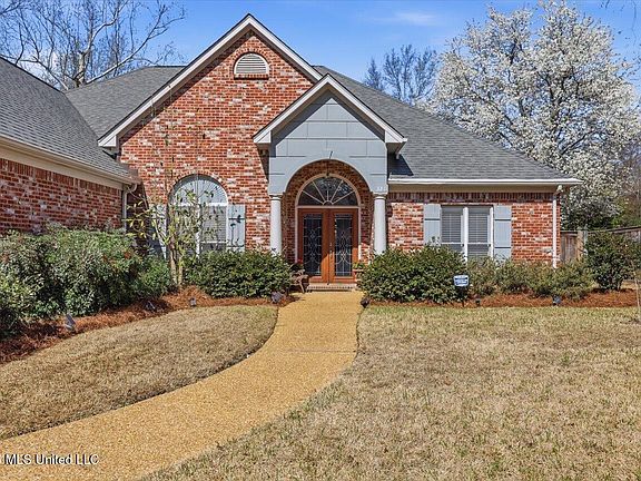 3rd image of 321 Indian Gate Cir