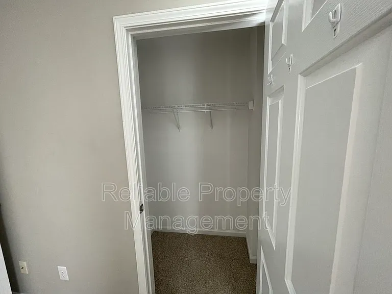 132 Winslow Ln — Photo 11