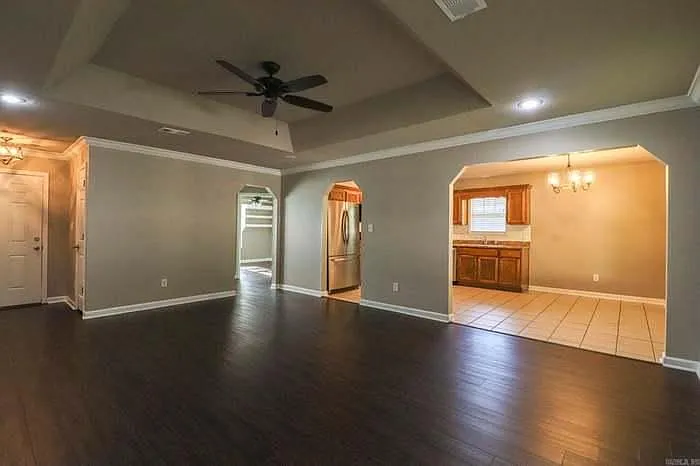 712 Troy Cv — Photo 3