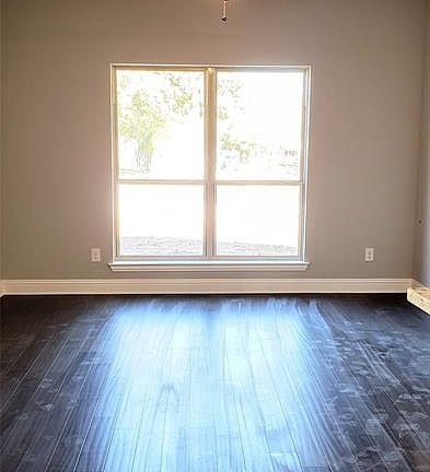 2nd image of 5018 Sunshine Dr
