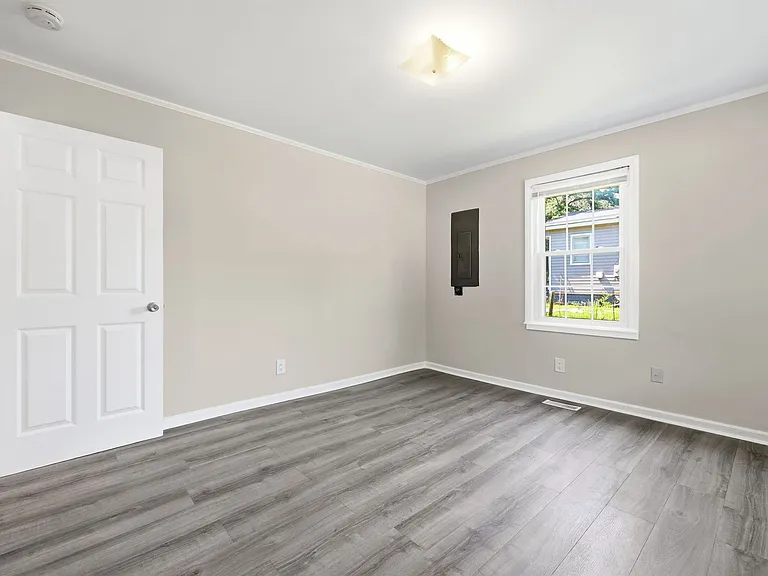 608 N 16th St — Photo 32