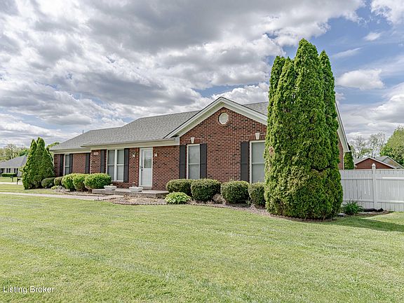 4th image of 11904 Pierce Way