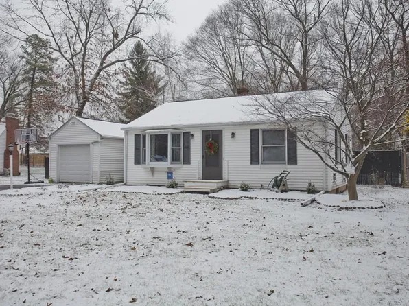 426 Massachusetts Ave, West Springfield, MA 01089