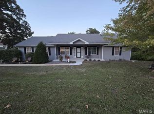 1362 Oakwood Dr, Saint Clair, MO 63077