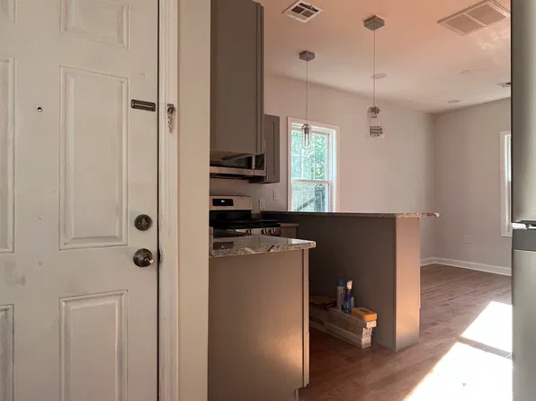 4 Clifford St #2L, East Orange, NJ 07018