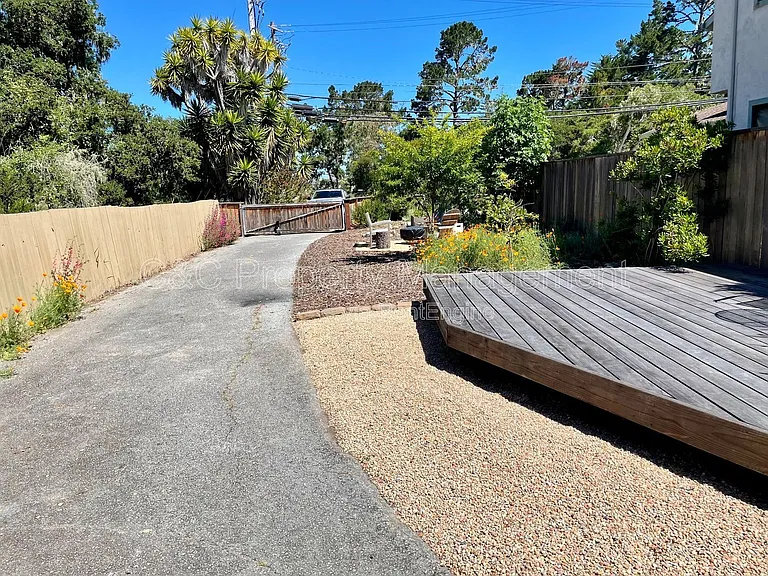 1339 David Ave — Photo 4
