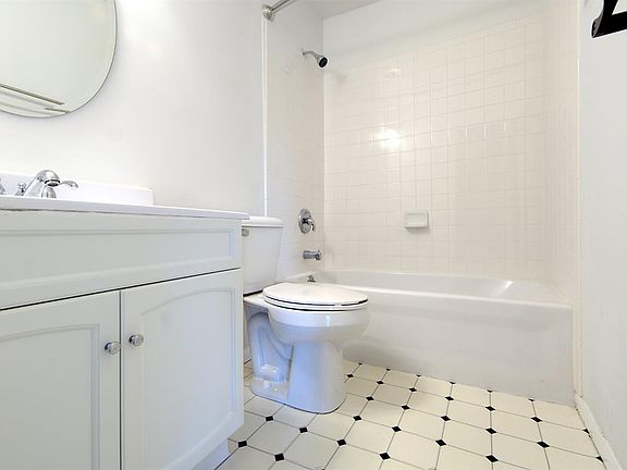 4th image of 11681 Hinkley Dr