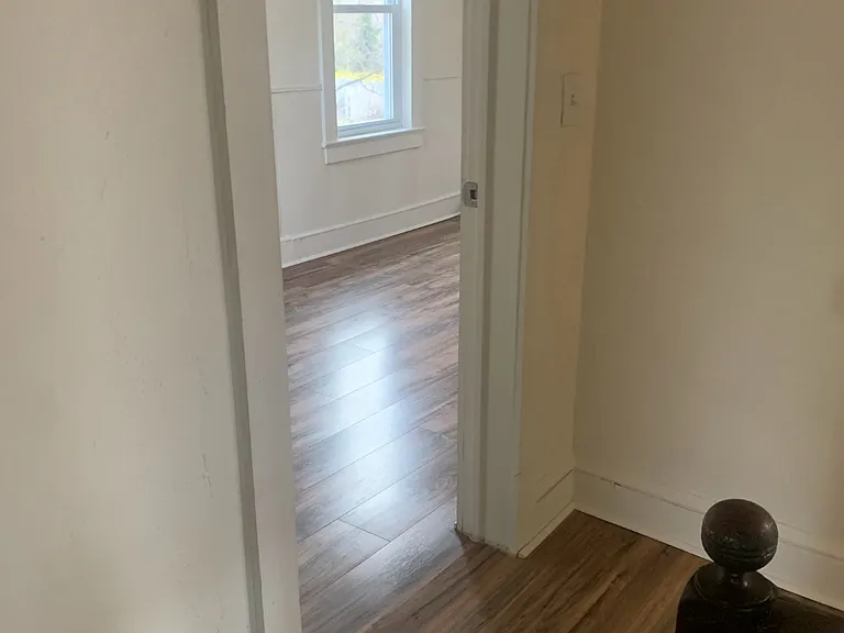 207 King St #B — Photo 4