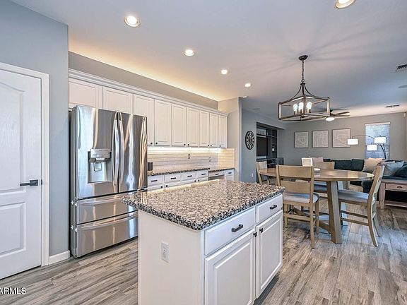 5th image of 2747 W VIA BONA FORTUNA Drive