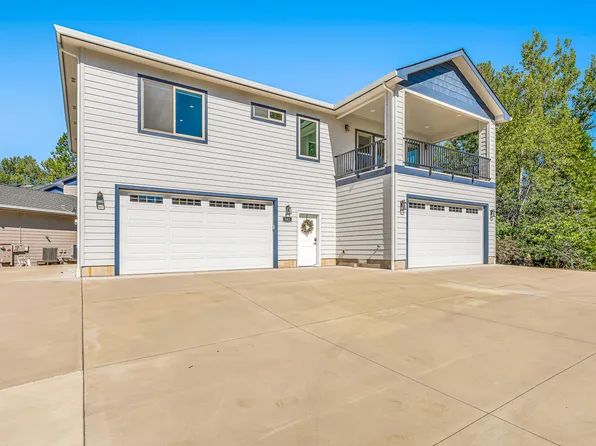 302 Penny Ln, Shady Cove, OR 97539