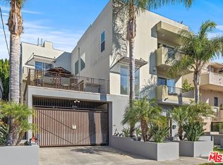 11851 Laurelwood Dr APT 102, Studio City, CA 91604