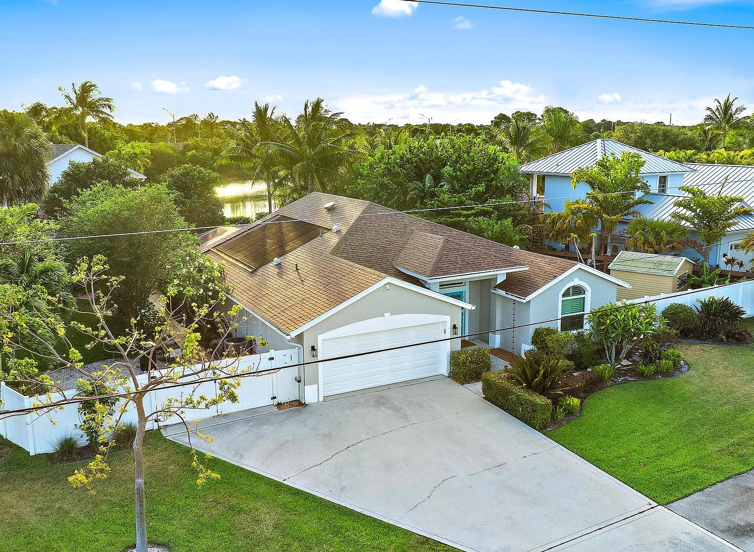 3 bed, 2.0 bath, 1662 sqft, $10,000 — Photo 4