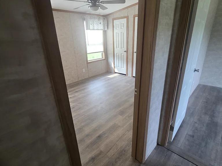 9091 Williams Rd — Photo 16