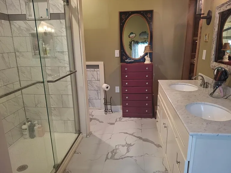 111 Pendleton Rd — Photo 17