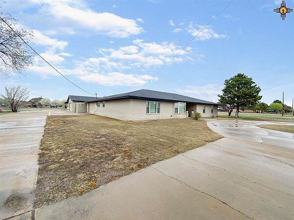 2nd image of 7603 N Plainfield Dr