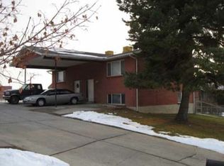 305 S Cherry Hill Dr, Pleasant Grove, UT 84062