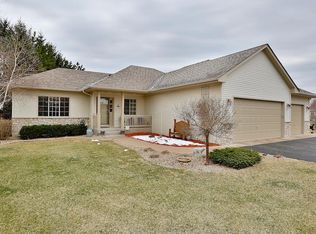 38675 Henna Cir, North Branch, MN 55056