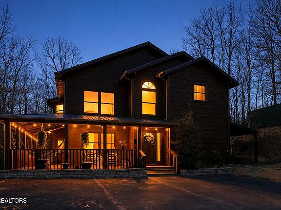 2nd image of 2489 Upper Middle Creek Rd