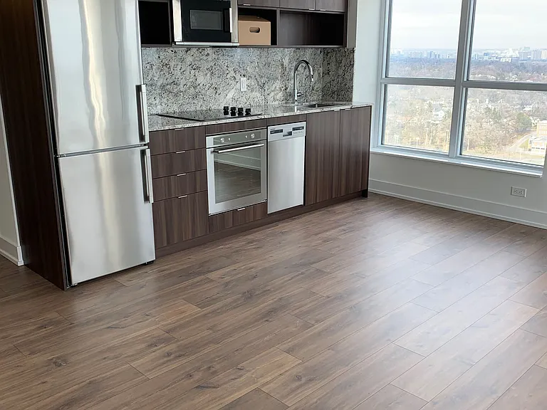 7 Mabelle Ave #2508 — Photo 8