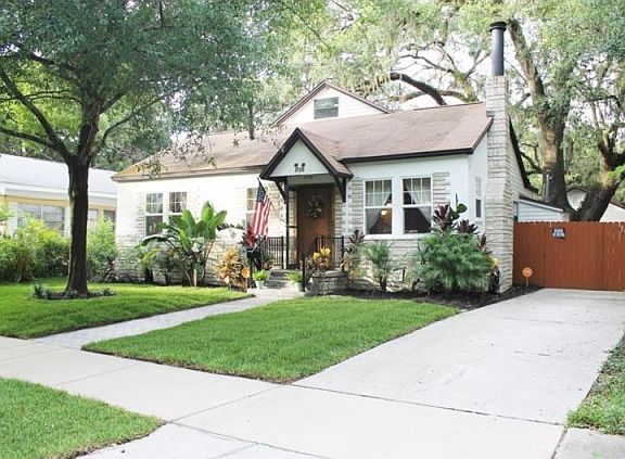 2nd image of 1428 E Park Cir