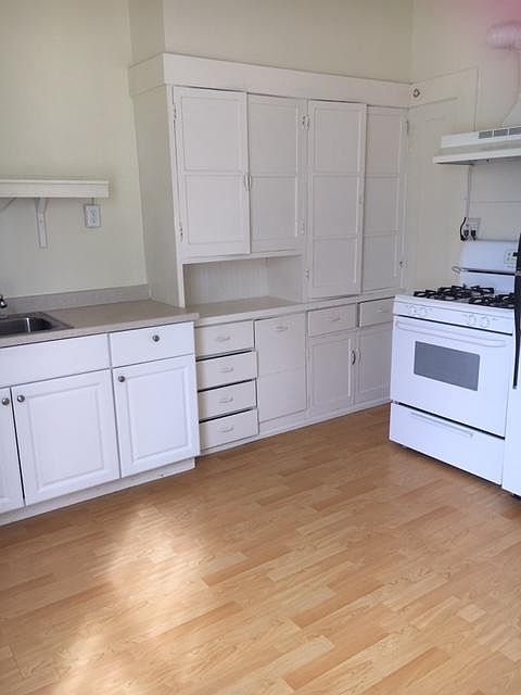 1st image of 459 11th Ave #4