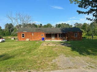 1747 Murdock Rd, Lyndonville, NY 14098