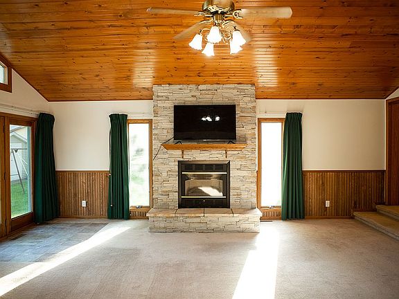 24x26 family room 