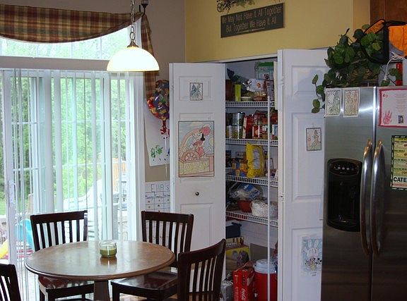 4th image of 815 N Timber Springs Dr