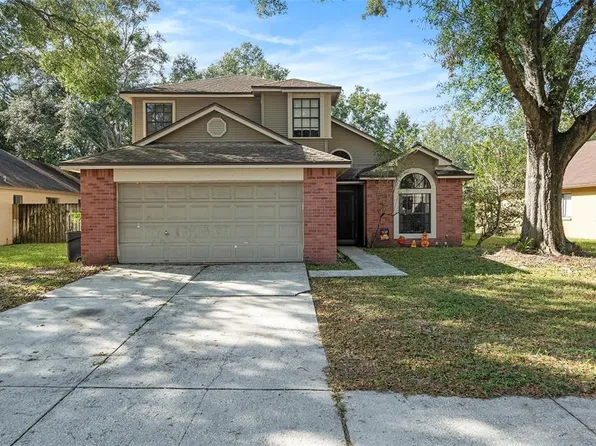 1605 Spinningwheel Dr, Lutz, FL 33559