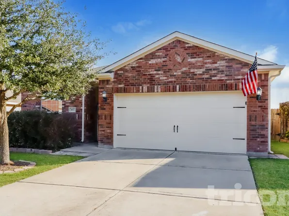 417 Sapphire Ln, Jarrell, TX 76537