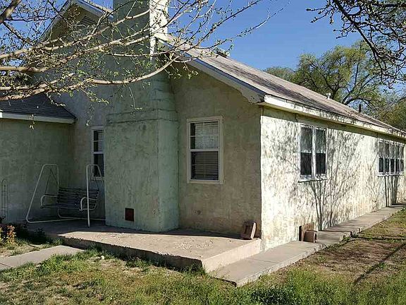 2nd image of 1100 Plum Ave