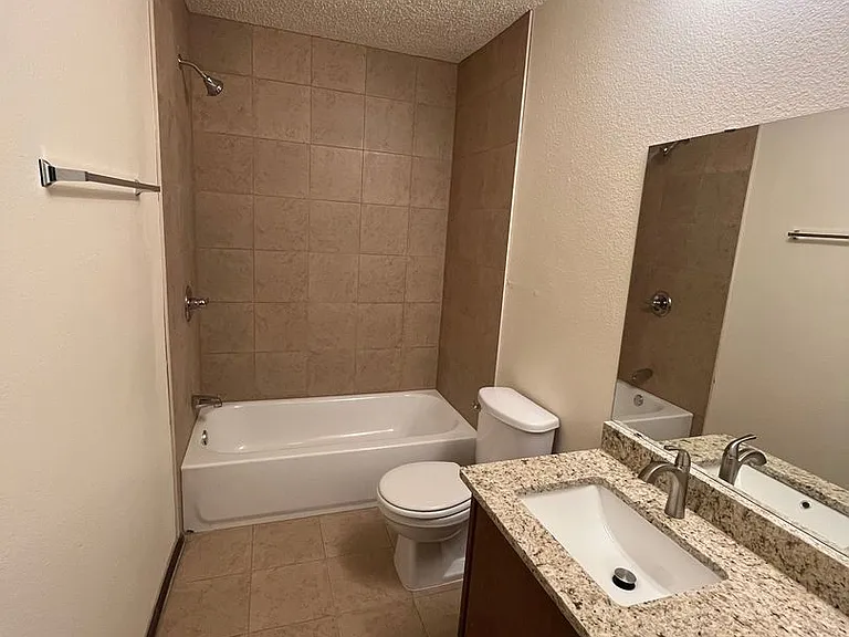 316 Falcon Ct — Photo 18