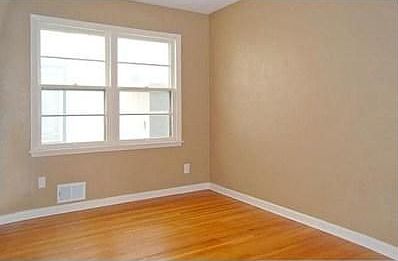 5th image of 1838 Cottage Ave E