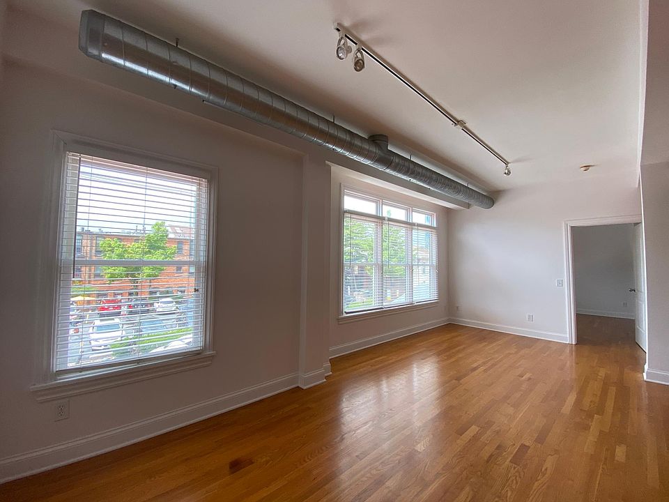 1st image of 680 N Pearl St #2
