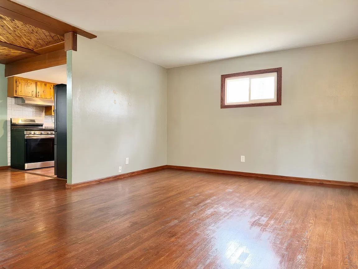 2915 Wesleyan Avenue - 1 — Photo 3