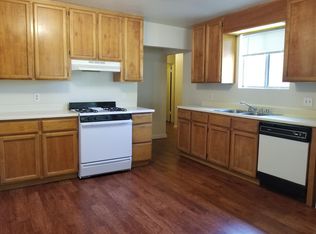 1622 Cottonwood Ave, Redding, CA 96001