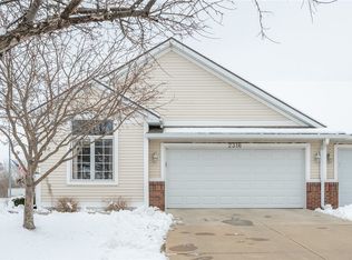 2316 Valley Ridge Pl, West Des Moines, IA 50265