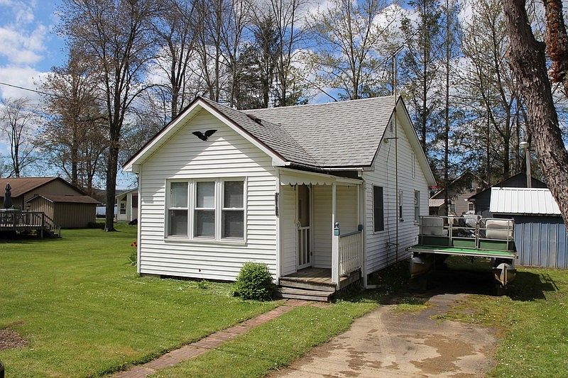 1st image of 36132 Taylor Ave