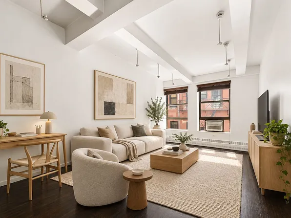 148 W 23rd St APT 4D, New York, NY 10011
