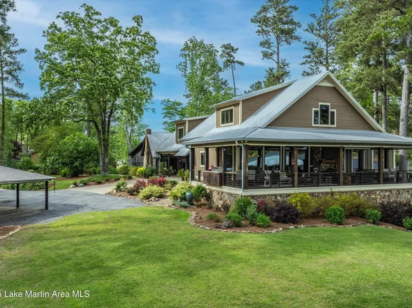 645 Powell Dr, Jacksons Gap, AL 36861