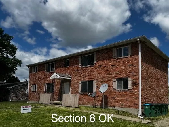201 Shari Dr APT D, Peculiar, MO 64078