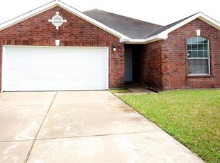 3310 Hunters Cyn, Baytown, TX 77521