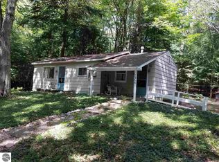 1366 Beuna Rd, Frankfort, MI 49635