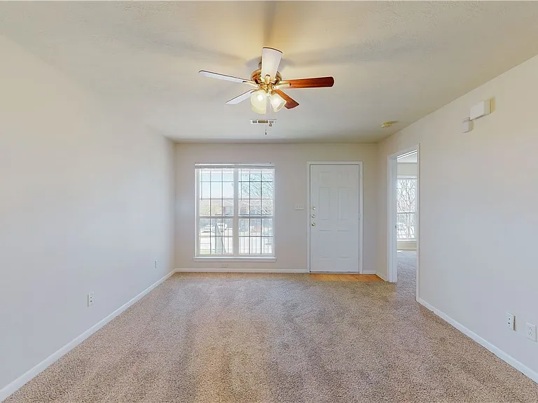1511 Hollowhill Dr #C — Photo 21