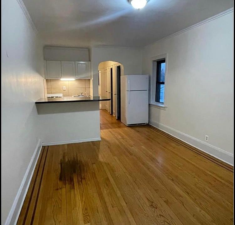 1st image of 8716 Park Ln S #2