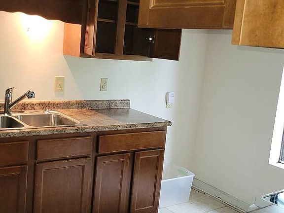 3rd image of 481 E Brick Dr
