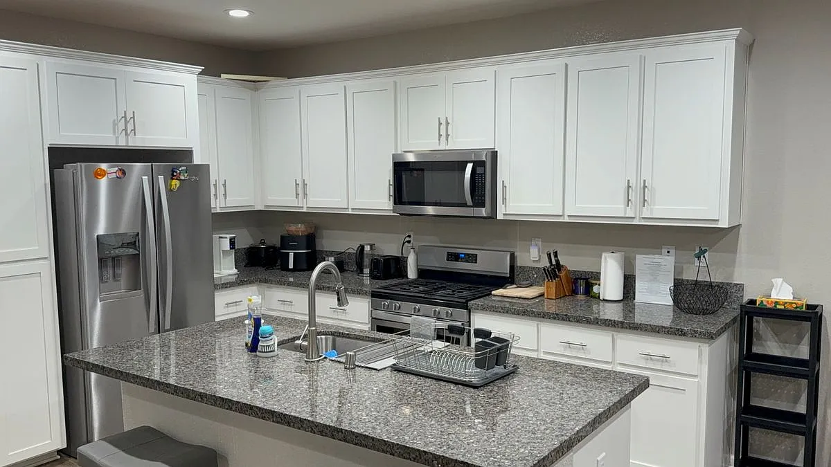 1 bed, 1.0 bath, 140 sqft, $1,250 — Photo 4