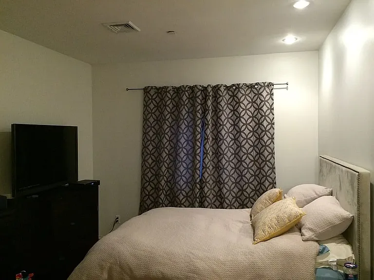 359 15th St #3B — Photo 8
